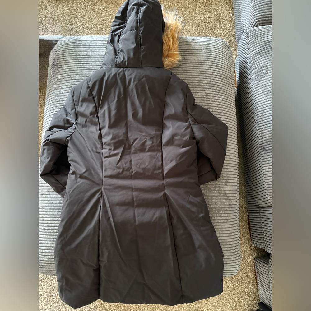 Mid-Length Puffer Jacket - Picture 4 of 5
